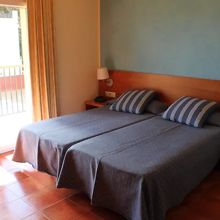 Picasso Hotel 2*